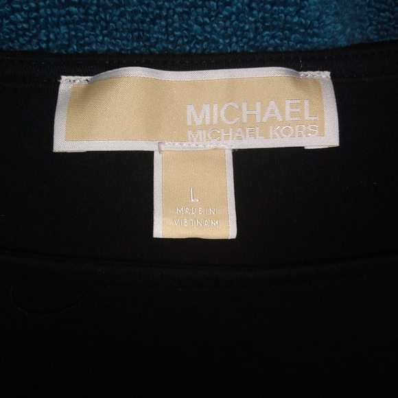 🔴 SALE Michael Kors Black Tee with Drawstring Sleeves - Picture 7 of 8